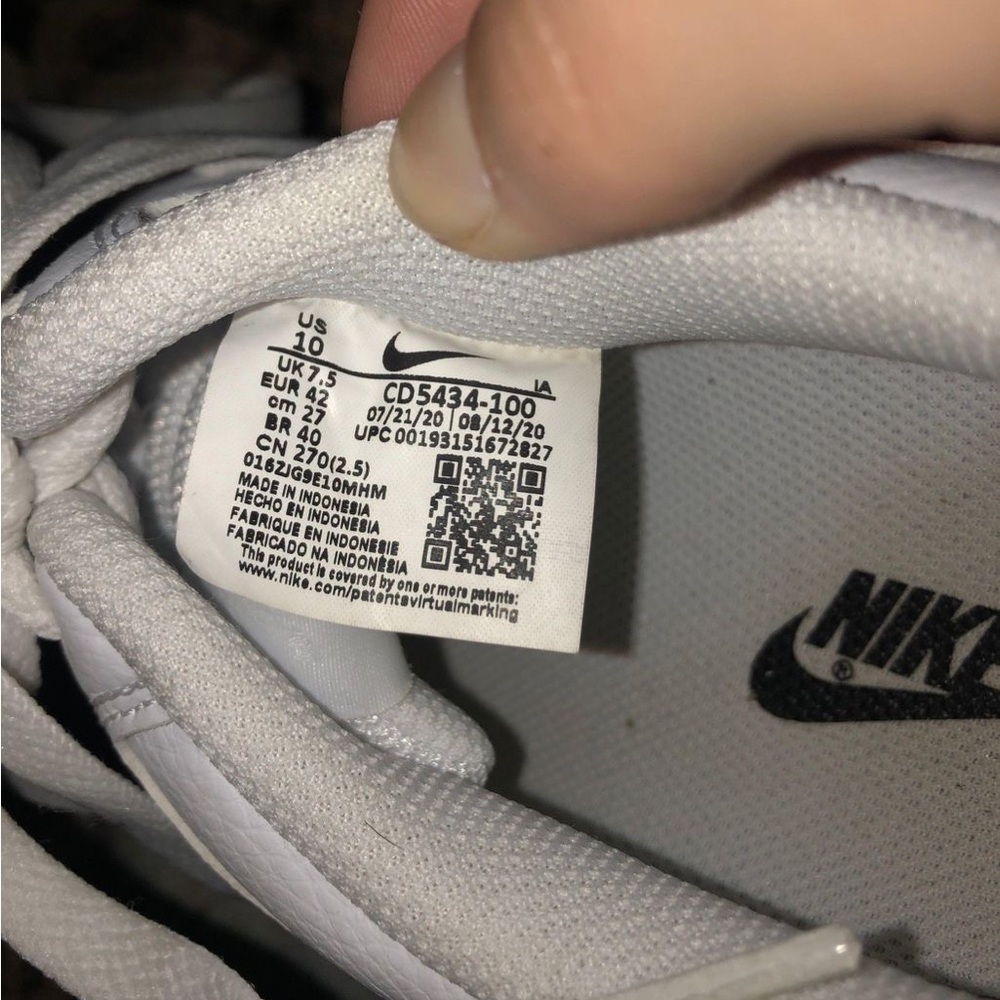 Nike Low Vision Courts